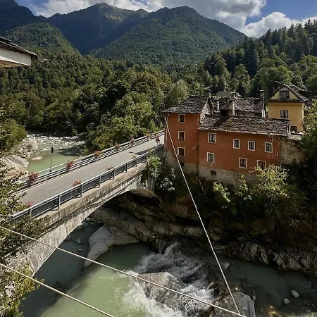 Casa Panoramica Sul Fiume Anza E Sul Monte Rosa